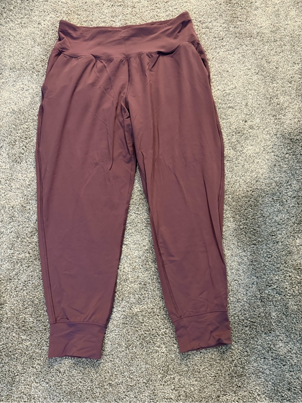 Under Armour Women's Maroon Leggings